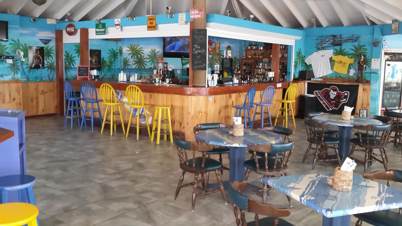 Island Time Villas ジョージ・タウン エクステリア 写真